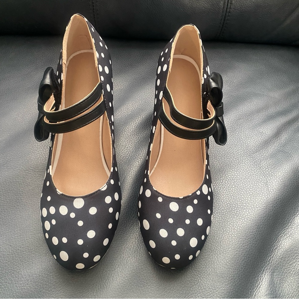 Polka Dot Black heels 8
